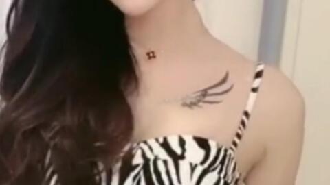 瑶姐纹身吃瓜